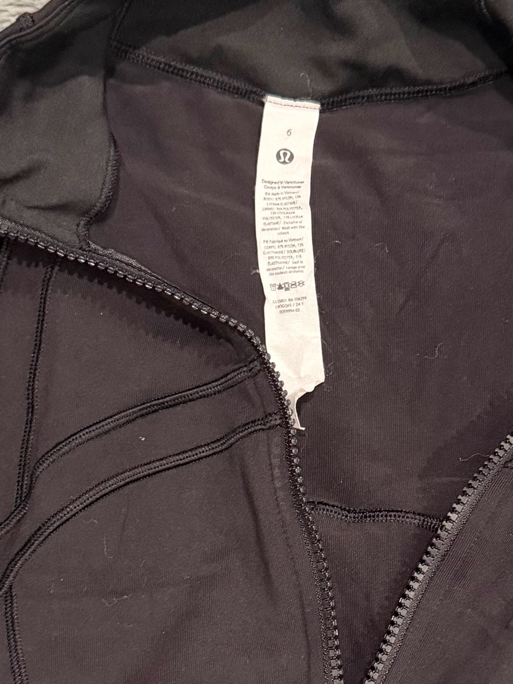 Lululemon Define Jacket *Luon | Size 6 | Good Condition - Picture 3 of 4